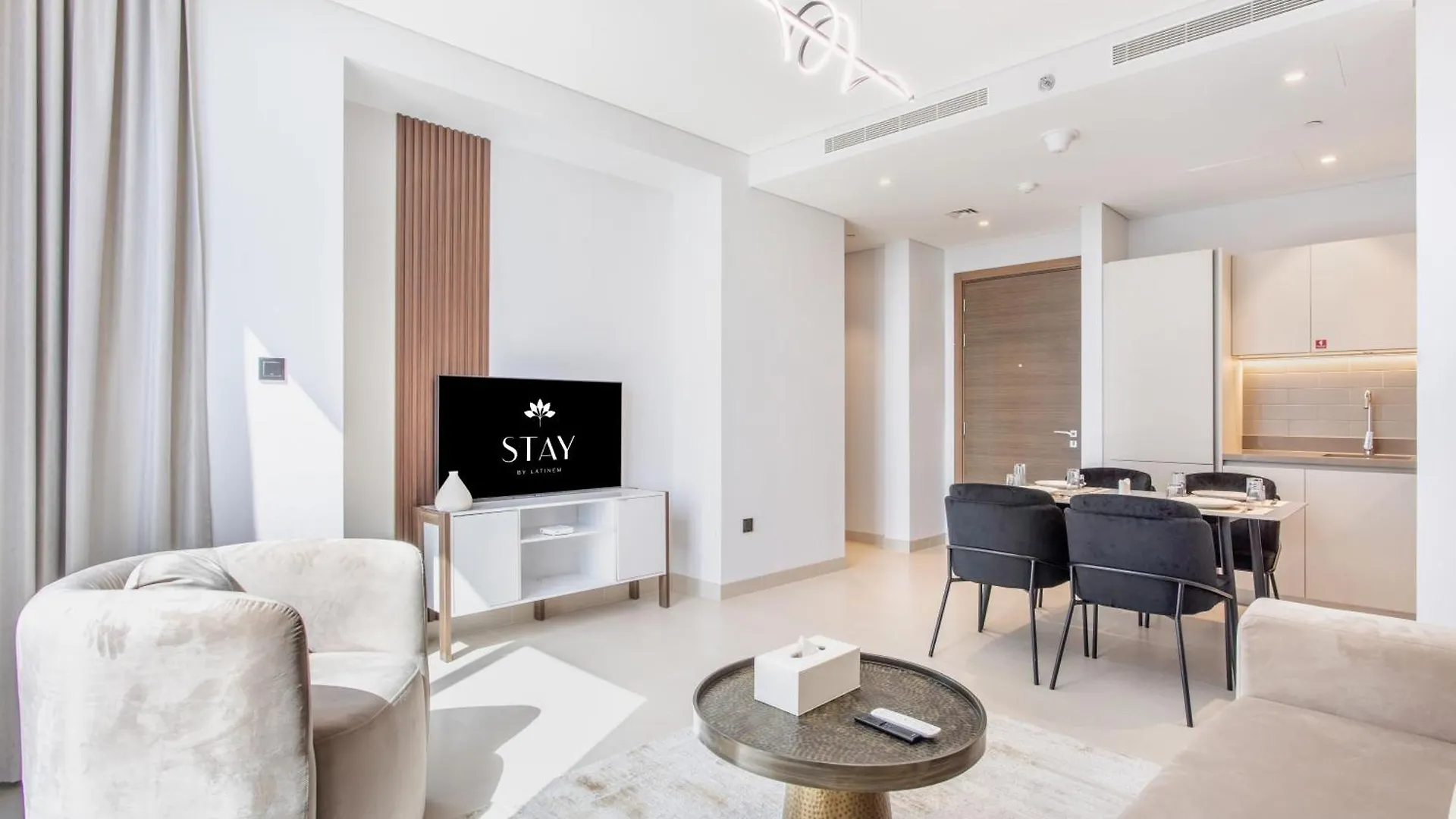 Stay By Latinem 2Br Holiday Home Cv A2709 Near Burj Khalifa دبي شقة
