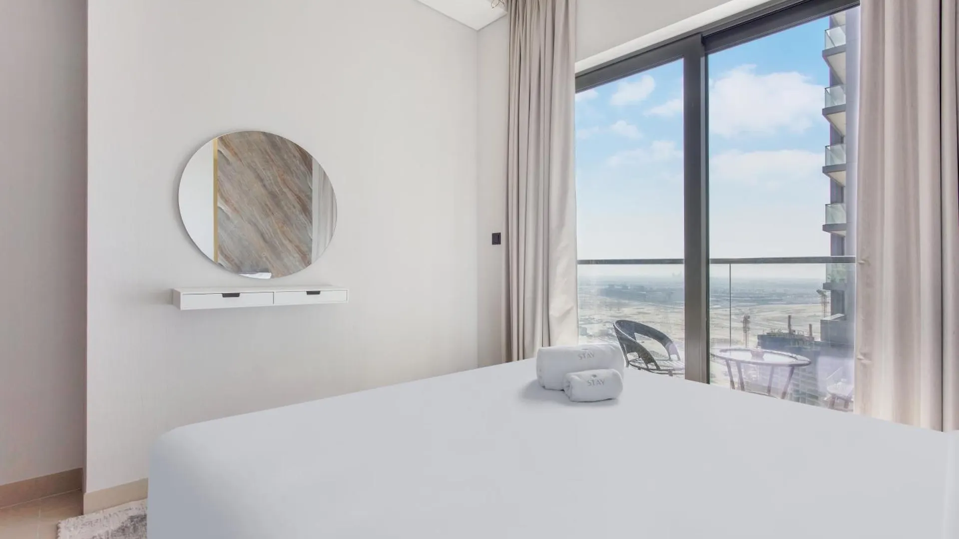 Stay By Latinem 2Br Holiday Home Cv A2709 Near Burj Khalifa Dubai Apartment
